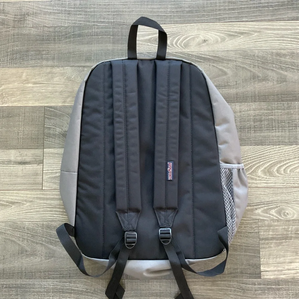 NWT Jansport Cross Town Backpack Graphite Grey 26 Liter 16.5 X 12.5 X 5.5